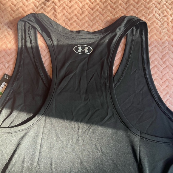 Under Armour women’s loose cut sports tank. All available in L and M. NWT! - Picture 4 of 6